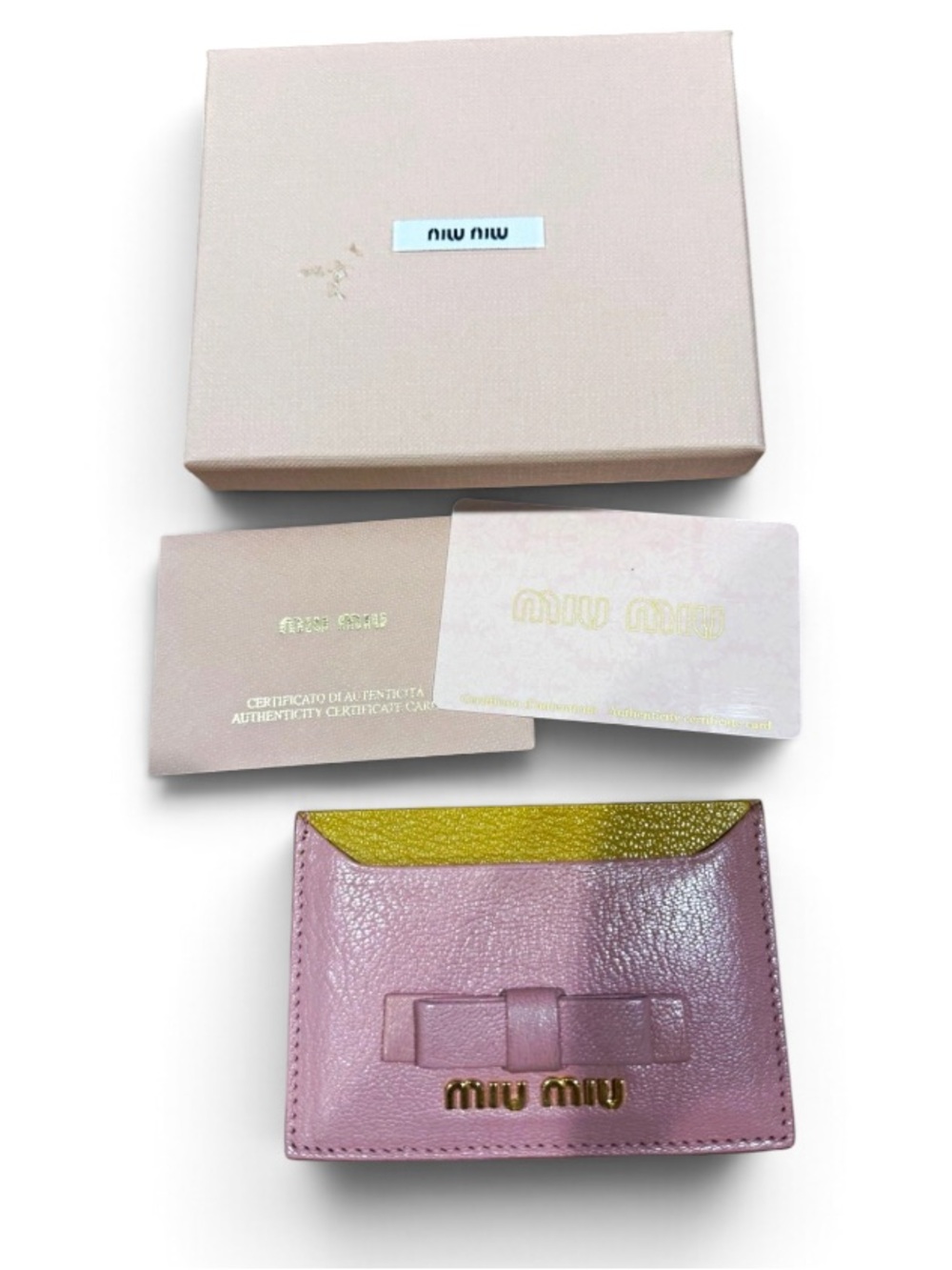 Miu Miu Pink Leather card holder Like New - Picture 3 of 9